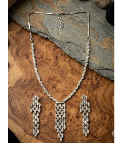 Women's Brass Silver Plated Necklace set (Silver)
