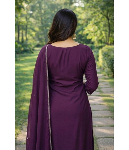 Women's Georgette Ethnic Motif Round 3/4th Sleeve Kurti With Pant Dupatta Set (Magenta)