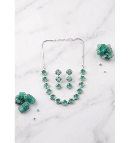 Women's Brass Silver Plated Necklace set (Green)