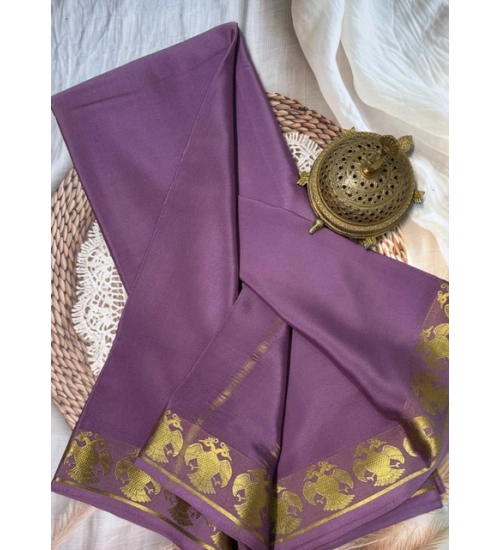 Women's Crepe Chit Pallu Solid Saree With Unstitched Blouse 5.5Mtr (Lavender)