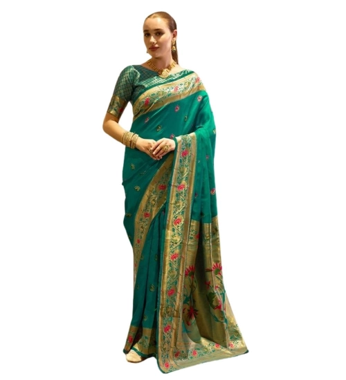 Women's Silk Blend Zari Woven Saree With Unstitched Blouse 5.5Mtr (Green)