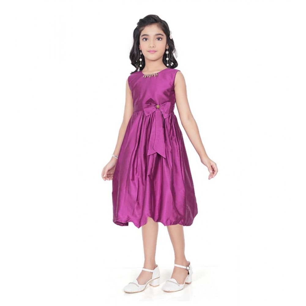 Girl's Taffeta Silk Soild Sleeve Less Round Neck Dress (Purple) Girl's Taffeta Silk Soild Sleeve Less Round Neck Dress (Purple)