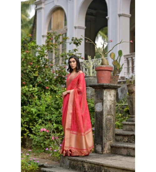 Women's Silk_Blend Butti Pattern Saree With Unstitched Blouse 5.5Mtr (Pink)