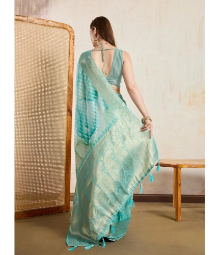 Women's Viscose Printed Saree With Unstitched Blouse 5.5Mtr (Green) Women's Viscose Printed Saree With Unstitched Blouse 5.5Mtr (Green)