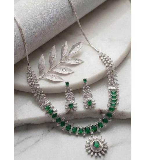 Women's Brass Silver Plated Necklace set (Green)