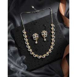 Women's Brass Silver Plated Necklace set (Silver)