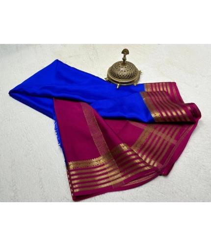 Women's Crepe Chit Pallu Solid Saree With Unstitched Blouse 5.5Mtr (Navy Blue) Women's Crepe Chit Pallu Solid Saree With Unstitched Blouse 5.5Mtr (Navy Blue)