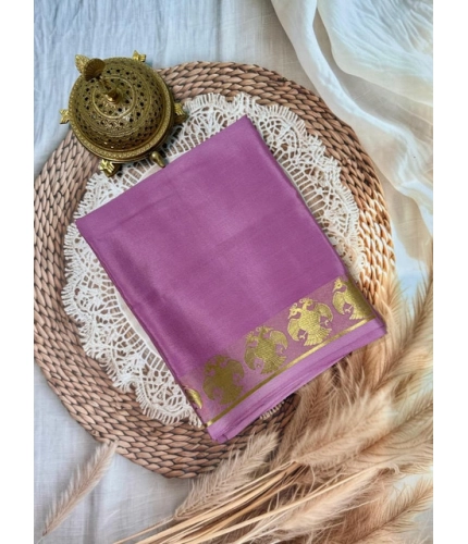 Women's Crepe Chit Pallu Solid Saree With Unstitched Blouse 5.5Mtr (Pink)