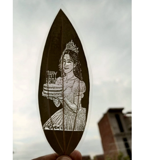Custom Birthday Leaf Art – Engraved Portrait on Natural Leaf