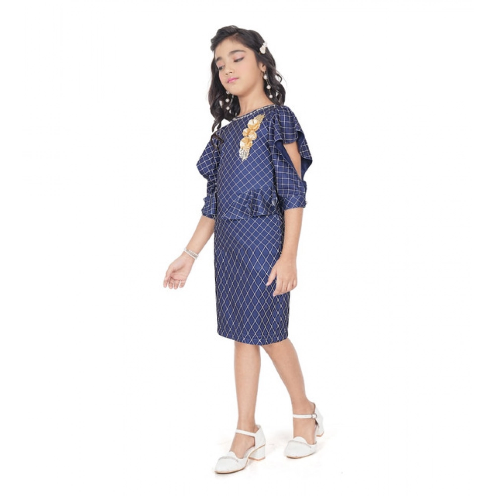 Girl's Knitted Striped Short Sleeve Round Neck Dress (Navy Blue)