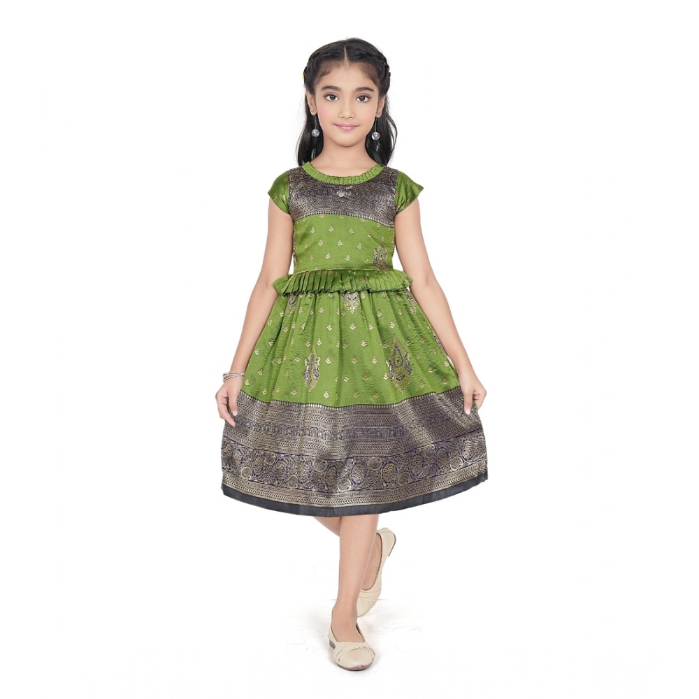 Girl's Brocket Printed Short Sleeve Round Neck Dress (Green)