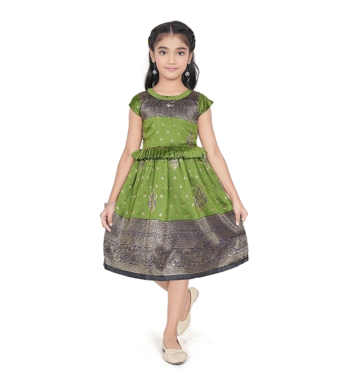 Girl's Brocket Printed Short Sleeve Round Neck Dress (Green)