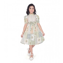 Girl's Digital Knitted Printed Half Sleeve Close Neck Dress (Light Green)