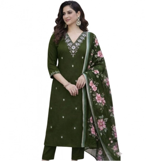Women's Chanderi Silk Ethnic Motif V-Neck 3/4th Sleeve Kurti With Pant Dupatta Set (Mahendi)