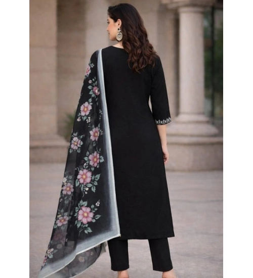 Women's Chanderi Silk Ethnic Motif V-Neck 3/4th Sleeve Kurti With Pant Dupatta Set (Black)