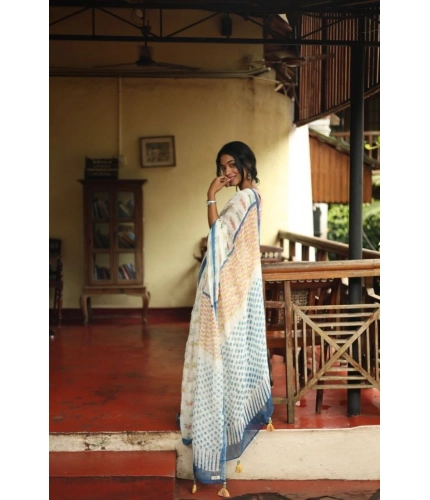 Women's Linen Printed Saree With Unstitched Blouse 5.5Mtr (White) Women's Linen Printed Saree With Unstitched Blouse 5.5Mtr (White)