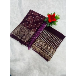 Women's Embroidered Georgette Saree With Unstitched Blouse (Magenta, 5-6 Mtrs)