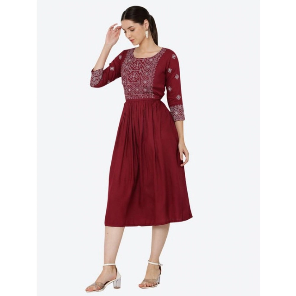Women's Casual Rayon 3-4th Sleeves Kurti (Maroon)