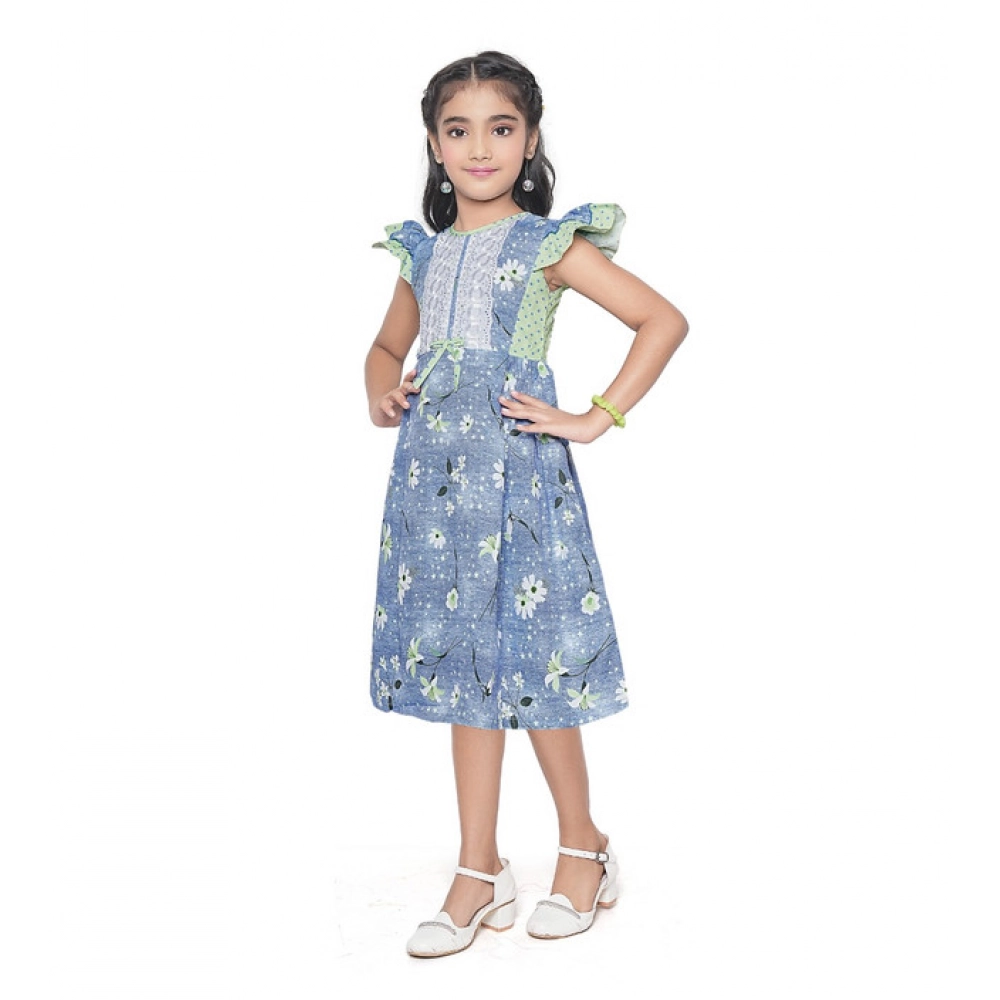 Girl's Twill Printed Short Sleeve Round Neck Dress (Green) Girl's Twill Printed Short Sleeve Round Neck Dress (Green)