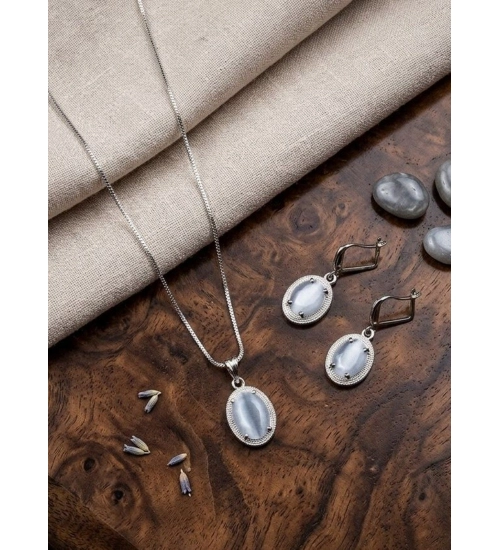 Women's Brass Silver Plated Pendant Set (Grey)